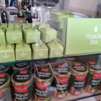 pistachio-box-C